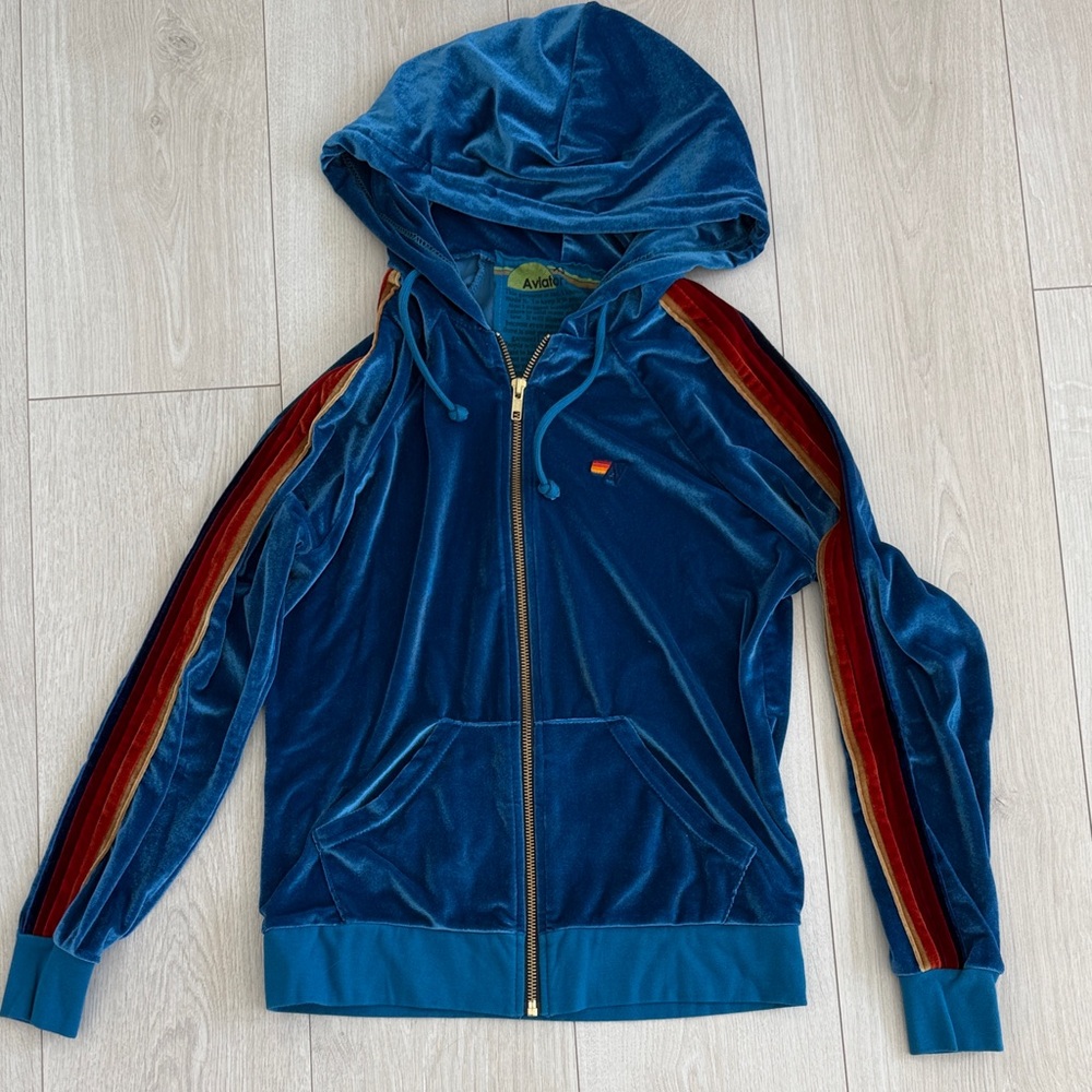 NWOT Aviator Nation Blue and Red Velour Set XS/S - Picture 4 of 7